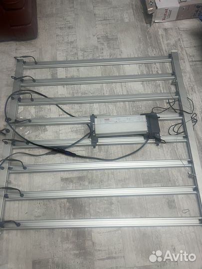 Светильник для растений