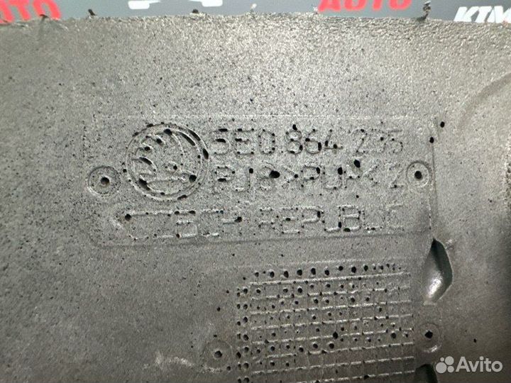 Пыльник крыла левый Skoda Octavia A7 1.6 cwva 2018