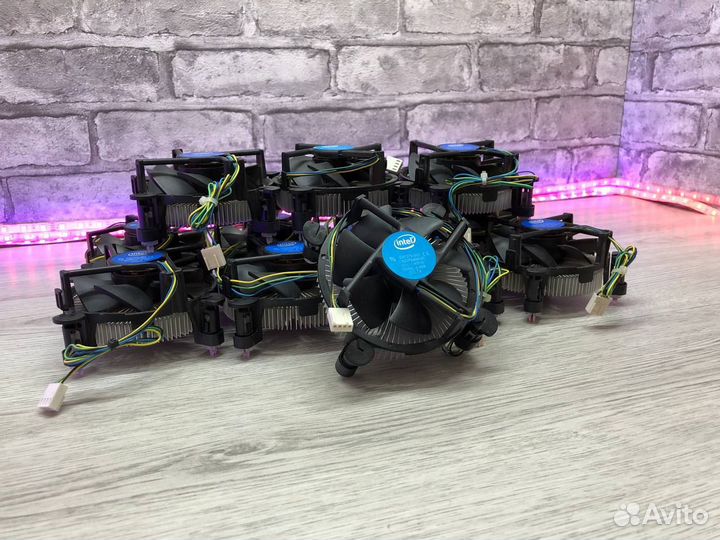 Боксовые кулеры Intel