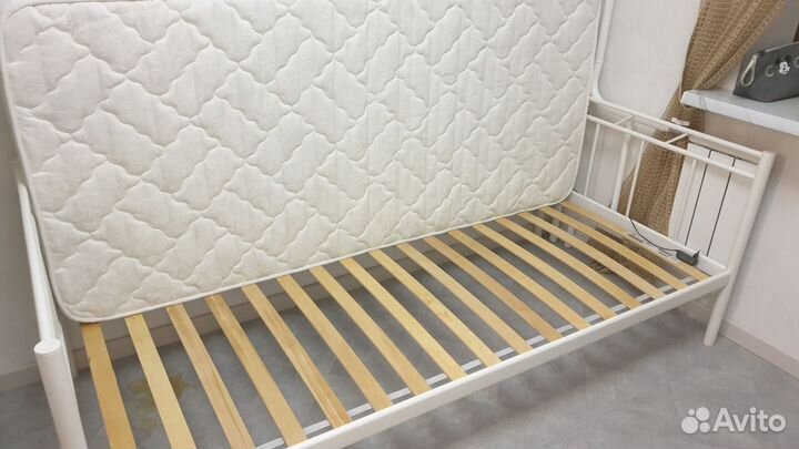 Кровать IKEA металлическая