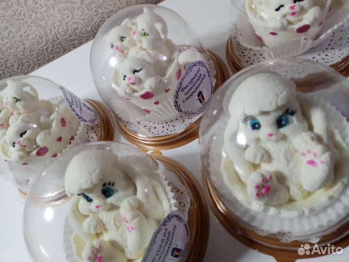 Шоколадные фигурки, сладкий подарок