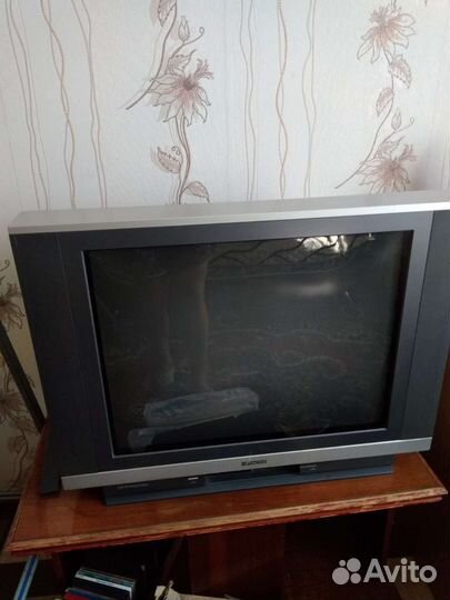 Телевизор hitachi