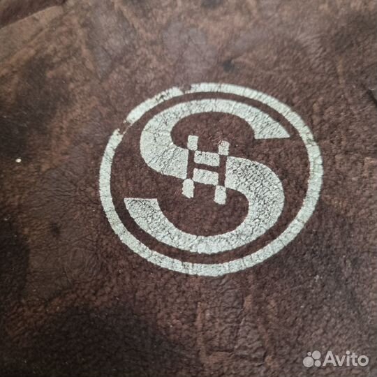 Мех натураньный. Шкурки. Черные