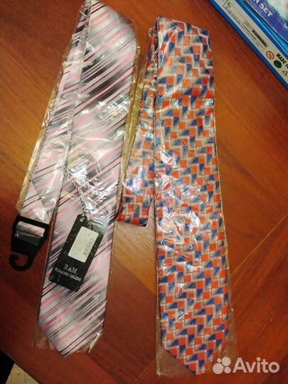 Галстук Новый в упаковке
