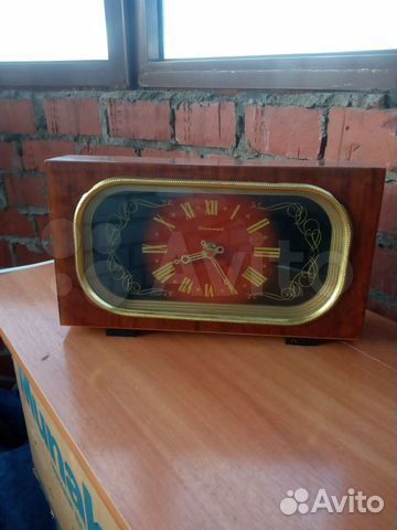 Часы настольные и настенные СССР