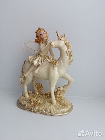 Статуэтки. Разные. Новые