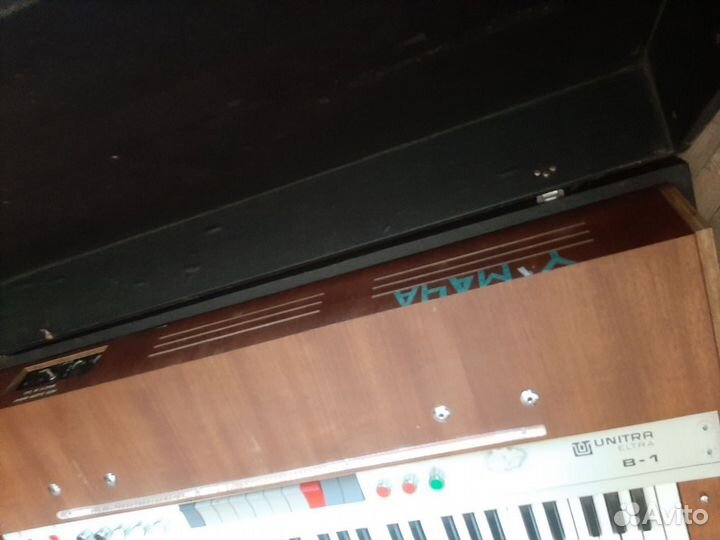 Винтажный электроорган Unitra Eltra B1 1977 г
