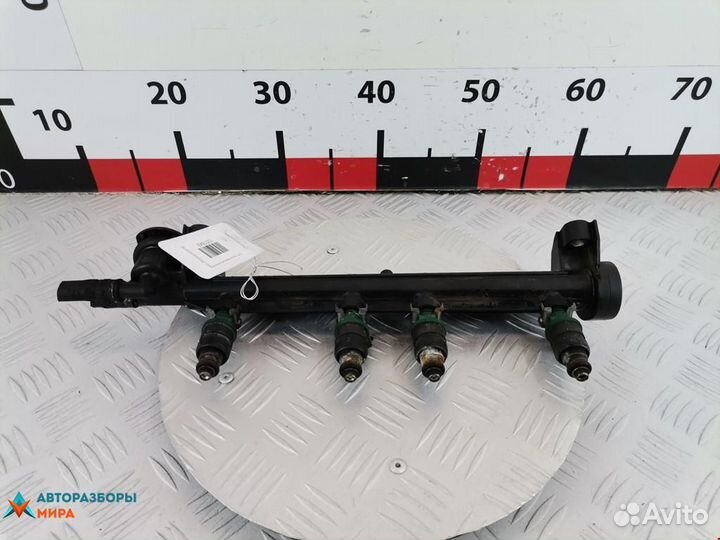 Форсунка Audi A3 8L 1997 037906031AA