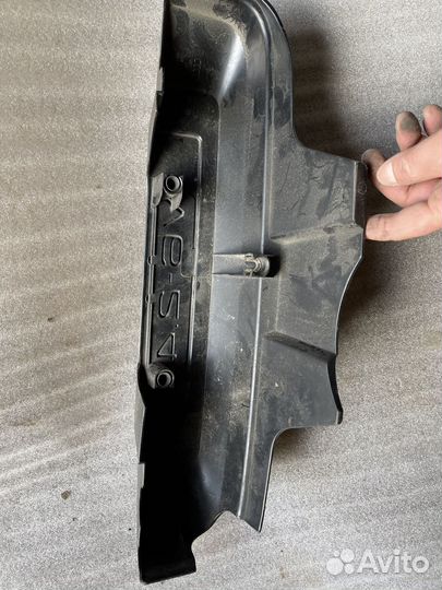 Накладка двигателя 2.4 Audi A6 C6 06E103925