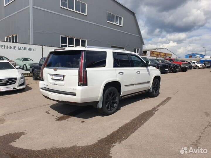 Cadillac Escalade 6.2 AT, 2016, 94 000 км