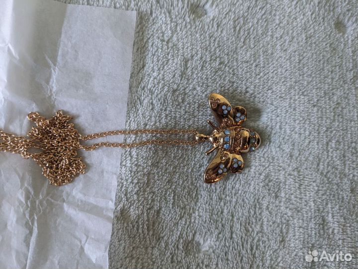 Кулон пчёлка Avon