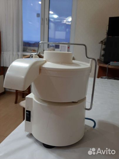 Соковыжималка 