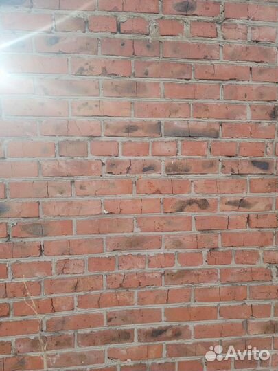 Кирпич бу