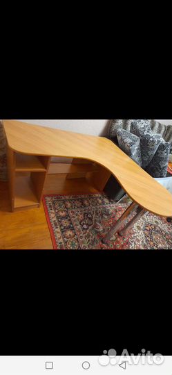 Компьютерный стол