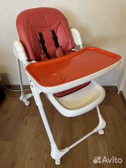 Детский стульчик для кормления