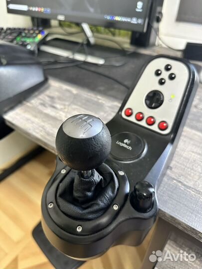 Игровой руль logitech g27