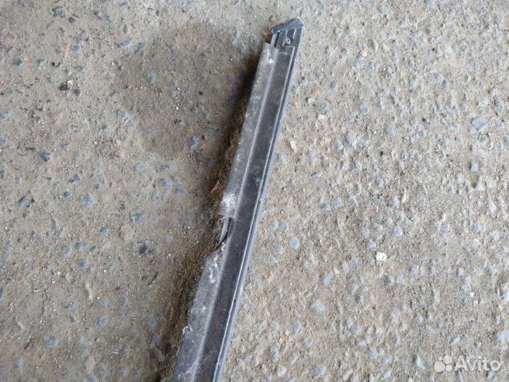 Молдинг стекла передний левый Заз Сенс T100 1.3