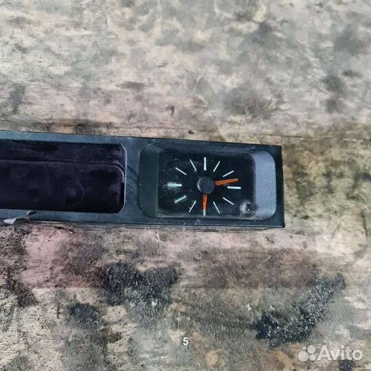 Часы nissan Serena c23