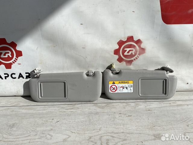 Toyota Rav4 XA50 Козырек