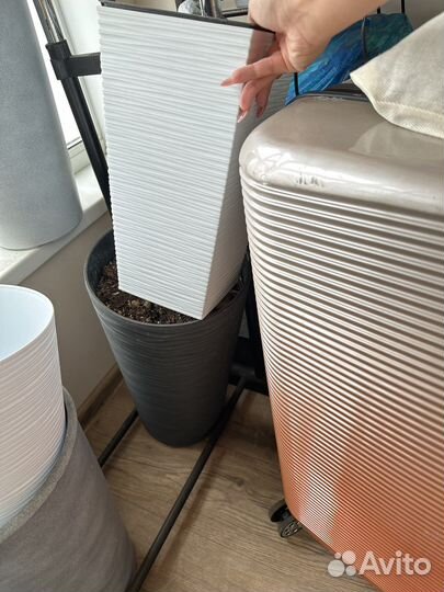 Горшки для цветов белый серый