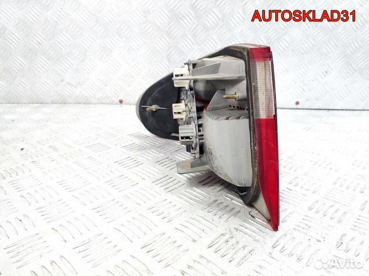 Фонарь задний наружный правый Mercedes Benz W210