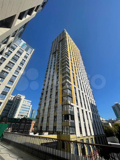 2-к. квартира, 82,1 м², 14/15 эт.