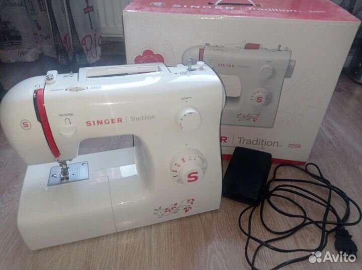 Швейная машинка zinger