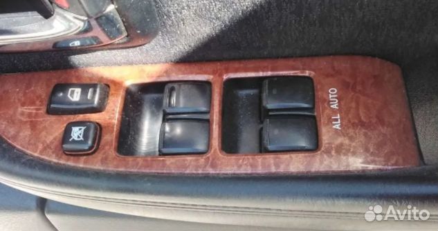 Блок управления стеклоподъемниками Toyota Brevis