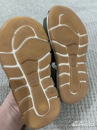 Сандалии детские 22 размер