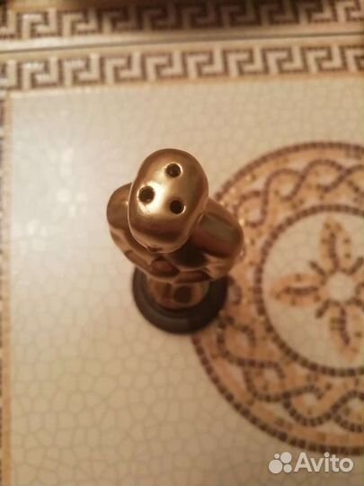 Солонка Оскар, высота 16 см