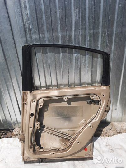 Дверь боковая задняя левая Volkswagen Passat B5