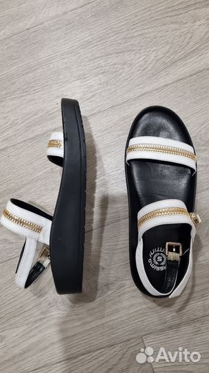 Босоножки женские 39 размер