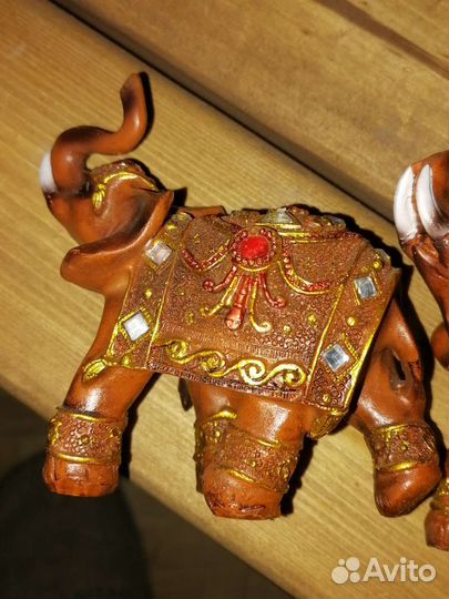 Фигурка слоника