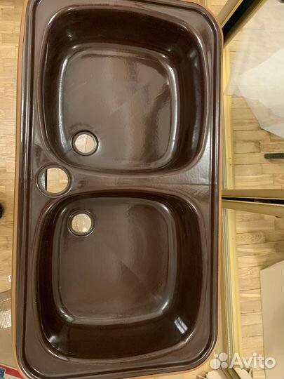 Кухонная мойка новая