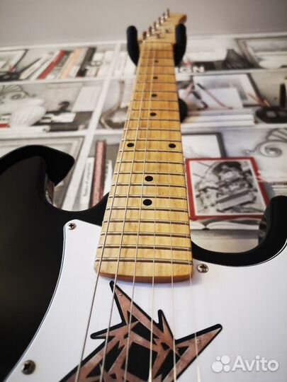 Электрогитара уменьшенная Caraya E100BK