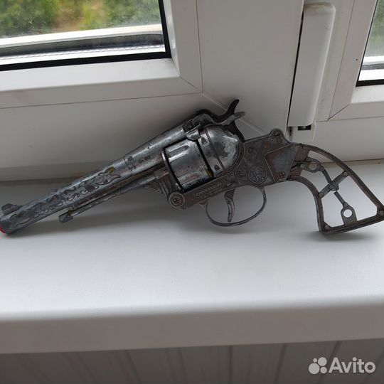 Детская игрушка времён СССР