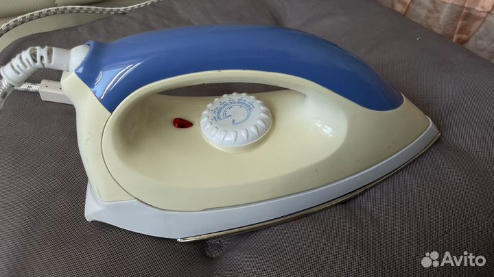 Утюг Saturn