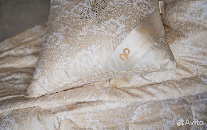 Подушка из шелкопряда