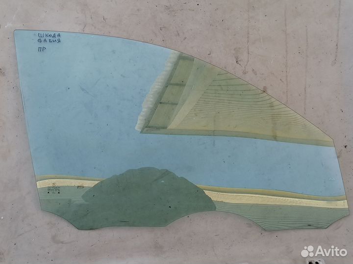 Стекло двери передней правой для Skoda Fabia 2002г