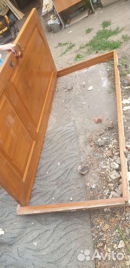 Дверь входная деревянная бу 85 на 195