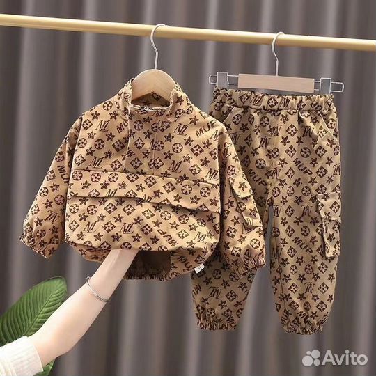 Костюм 92,98,100,110,120