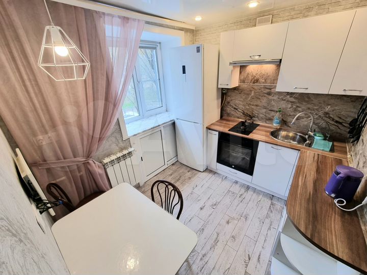 3-к. квартира, 60 м², 2/5 эт.