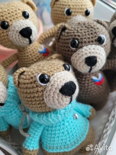 Подарок. Вязаная игрушка