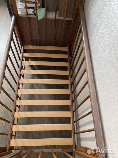 Кроватка для новорожденных