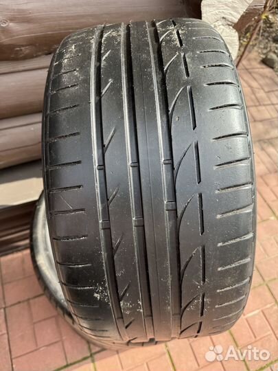 Bridgestone Potenza S001 255/35 R19