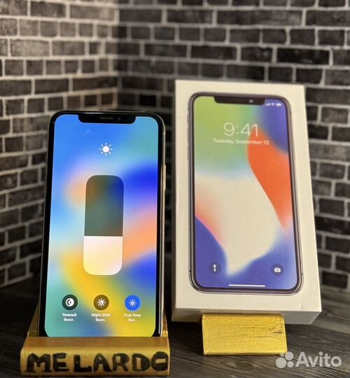 iPhone Xs, 64 ГБ