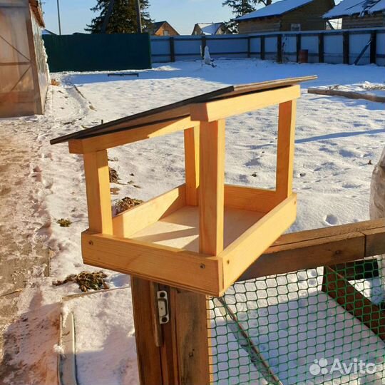 Кормушка для птиц