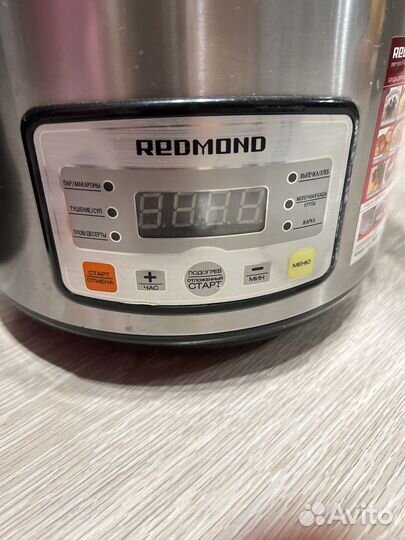 Мультиварка Redmond rmc m4525