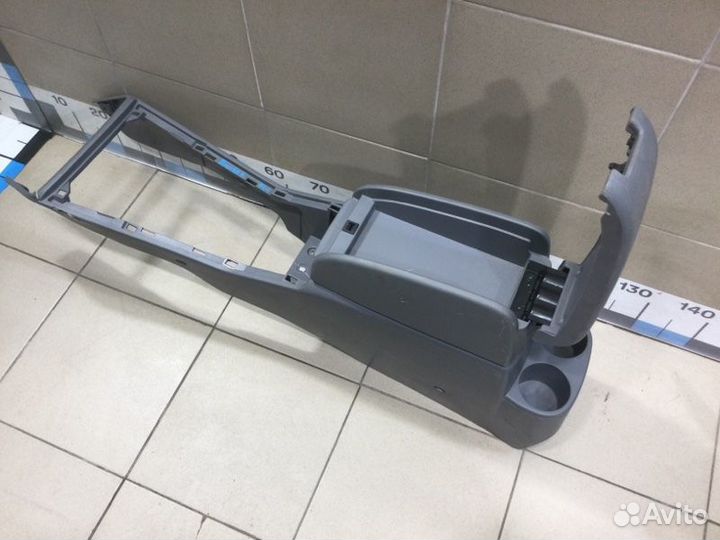 Консоль центральная Ford Ranger 2006-2011