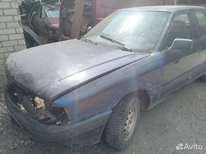 В разборе ауди 80 двигатель PM